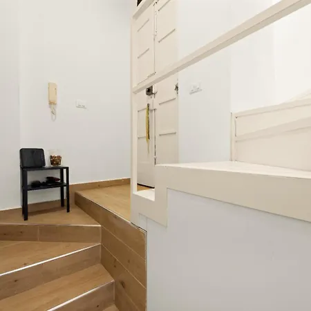 Διαμέρισμα Center - With Ac, Wifi - Station 10' Μιλάνο
